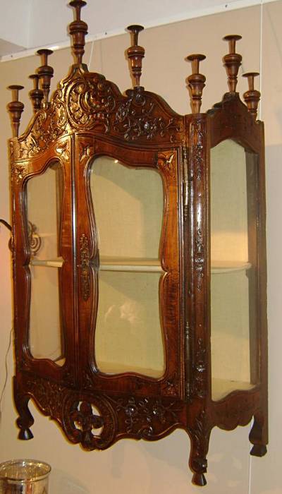 French, Louis XV period verrio (display cabinet)
