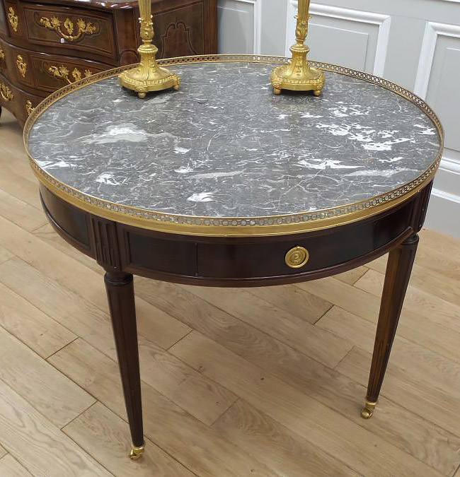 Fine, French, Louis XVI style, bouillotte table