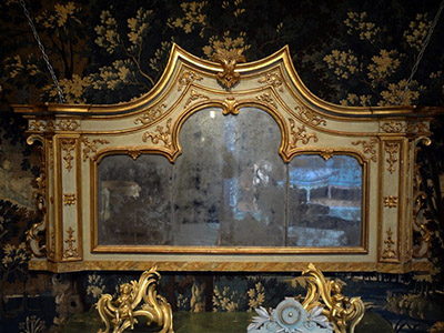 Fine, Venetian, Baroque period overmantle mirror