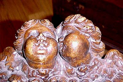 Renaissance style tete a tete