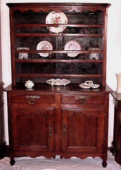 Louis XV period, Proven&ccedil;al vaisellier