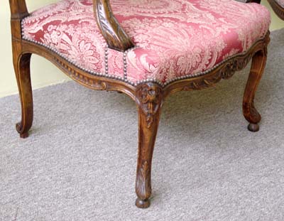 Pair of Louis XV style Fauteuils a la Reine