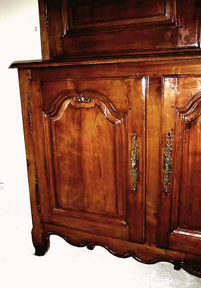Louis XV style buffet deux corps