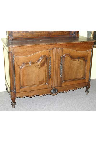 Louis XV period vaisellier
