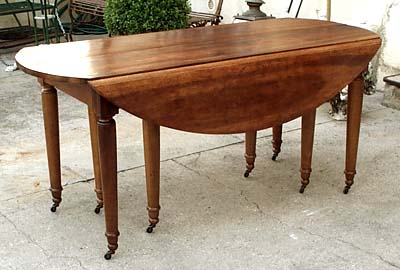 Louis XVI period, banquet size dining table