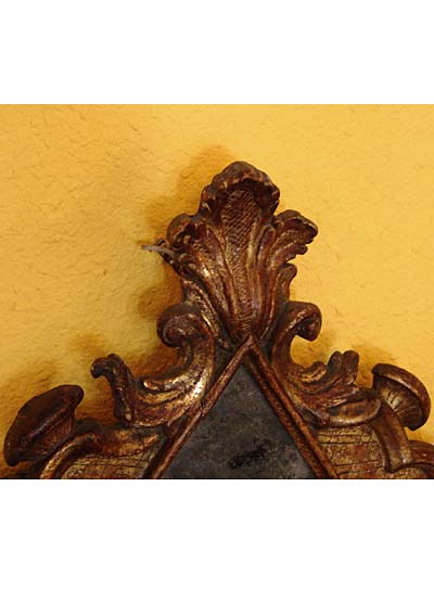 Italian, Baroque period, carved giltwood mirror