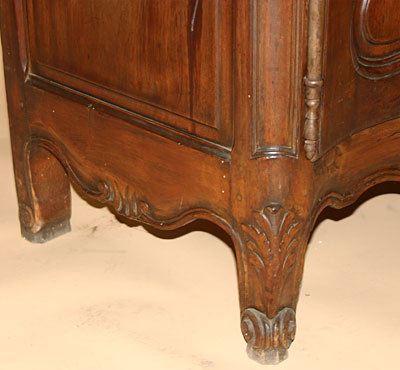 Louis XV style, Proven&ccedil;al buffet a glissant