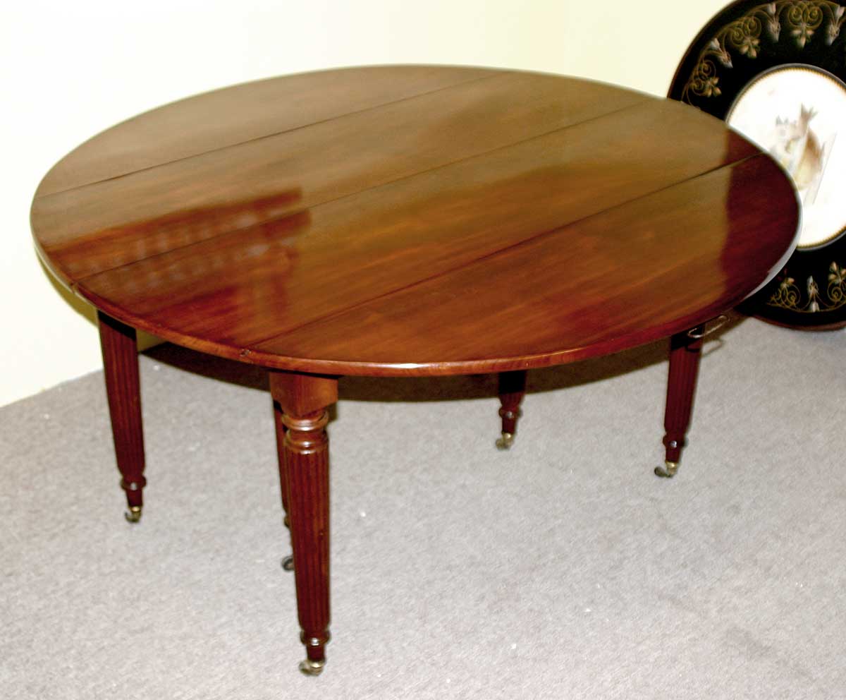 French, Restauration period, extending dining table