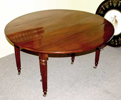 French, Restauration period, extending dining table