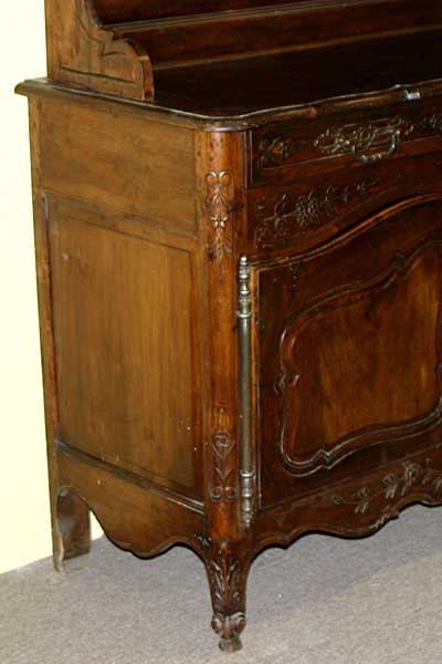 French, Proven&ccedil;al, Louis XV style mangadou (garde manger)