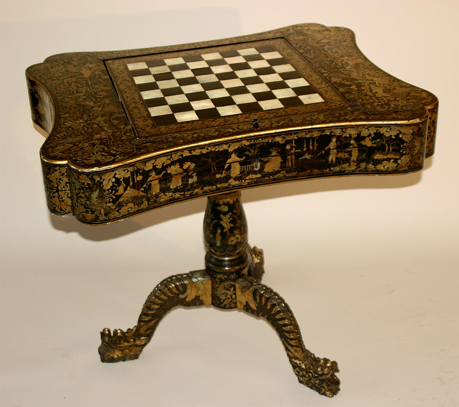 Very fine, Chinese export, black lacquer and parcel-gilt games table