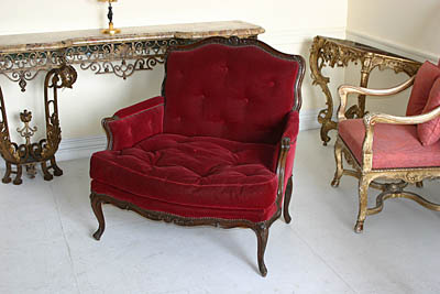 Pair of fine, Louis XV style marquise bergeres