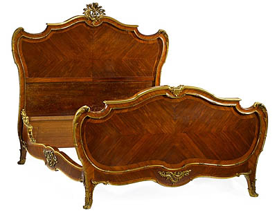 French Antique Style Furniture on Antique  Very Fine  French  Louis Xv Style Bed Of Large Dimension