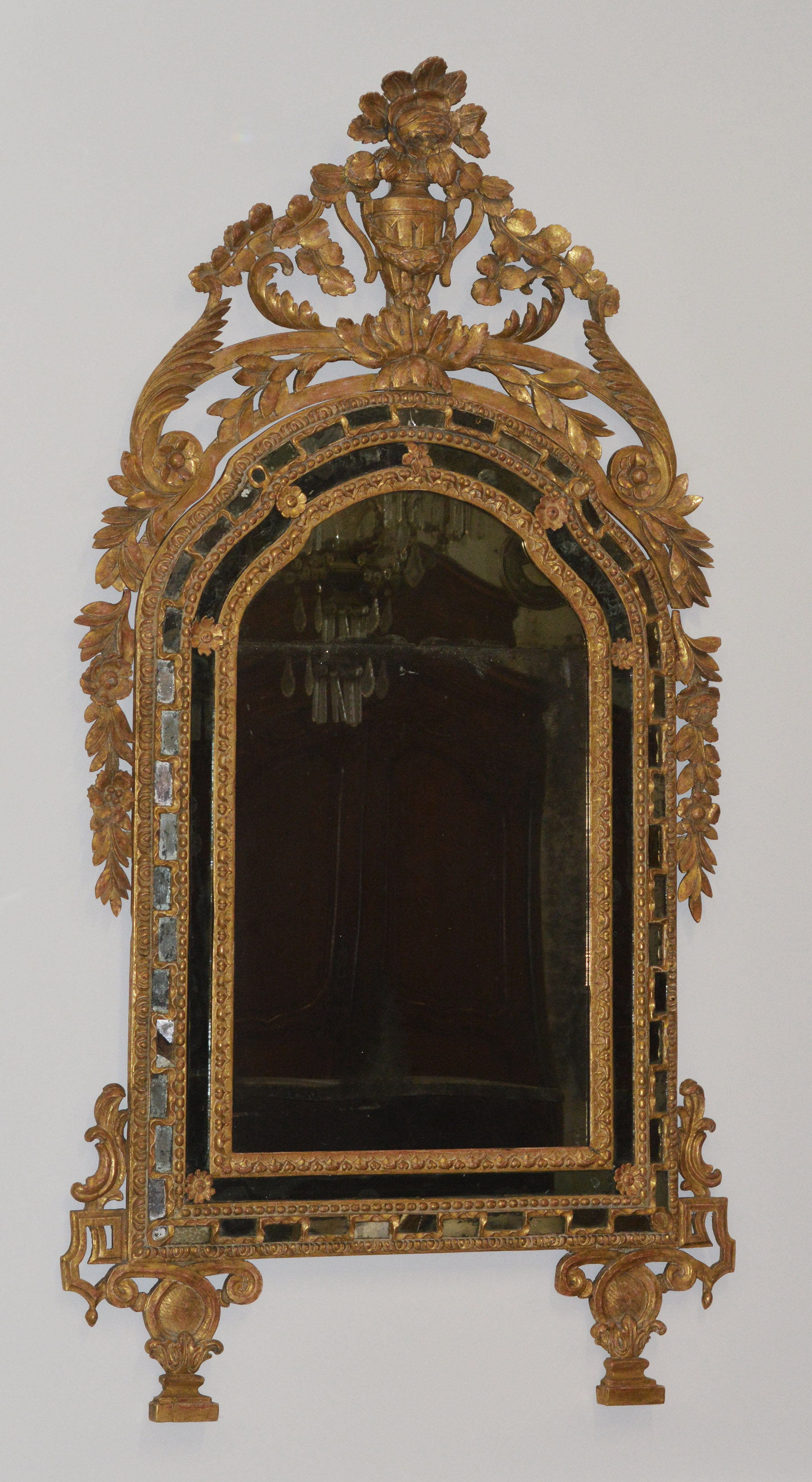 Very fine, Italian, Neoclassical period mirror a parcloses