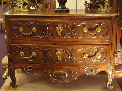 Fine, French, Louis XV period commode